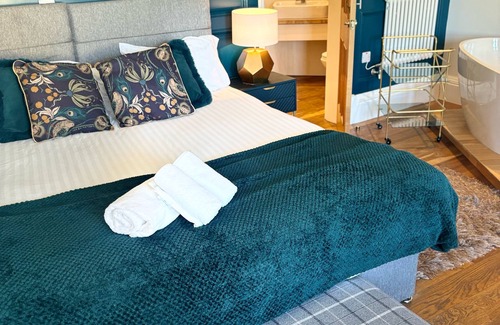 Markinch Hotel | No. 1 High Street - Boutique Rooms