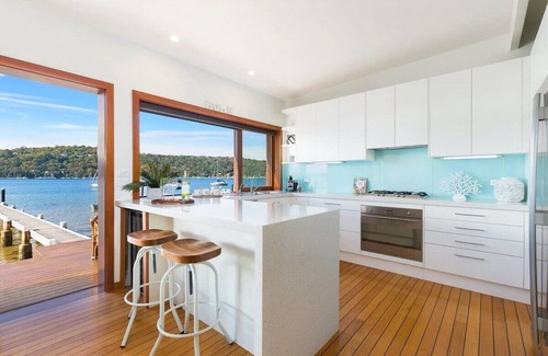 Scotland Island House | No.1 Scotland Island Retreat|Private Waterfront