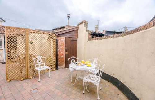 Framlingham House | No. 10, The Cottage