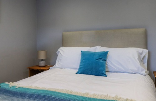 Harrogate Cottage | NO. 21, pet friendly, character holiday cottage in Harrogate