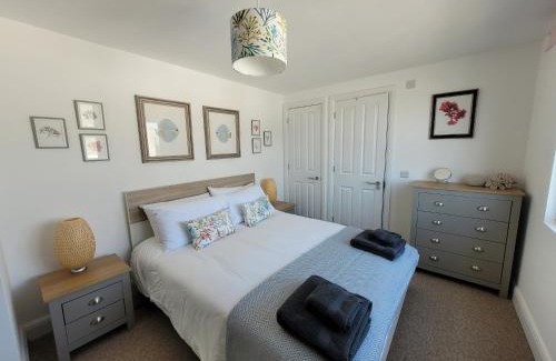 Wittering House | No 28 Contemporary beach side property with sea views