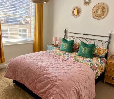 Bridport Apartment | No 3, apartment in the heart of Bridport, Dorset