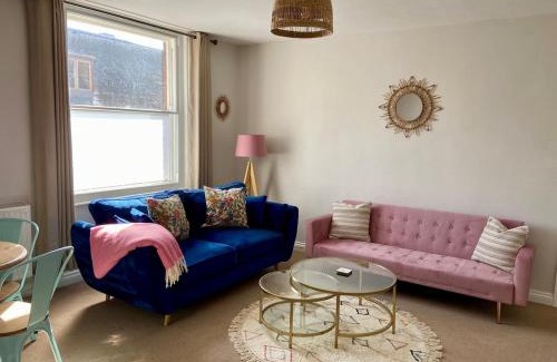 Bridport Apartment | No 3, apartment in the heart of Bridport, Dorset