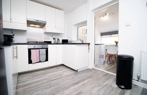 Glyncorrwg House | No. 9 Afan Valley House by SSW - FREE Parking