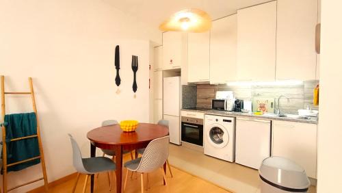 Fundao Apartment | No centro, junto à Avenida da Liberdade - 1 Drt