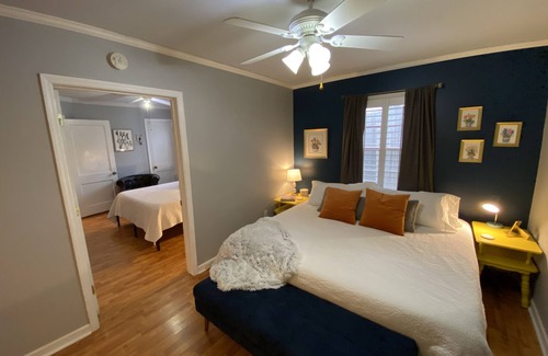 Murfreesboro House | NO CLEANING FEE! Blue Door Cottage - Fast Fiber Wi-Fi - Sleeps 9