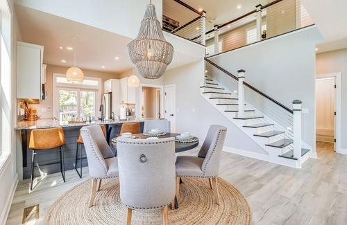 Myrtle Grove House | "No Regerts" a Modern and Spacious 5-bedroom home in Wilmington
