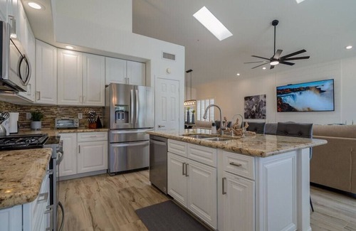 Central Scottsdale House | NO TAX! Stunning$100K+Remodel! Perfect QuietLocation,HtdPool,Spa,BBQ,FirePit,SUV