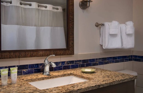 Marco Island Resort | No View - 3 Bedroom - Marriott's Crystal Shores - Full Resort Access