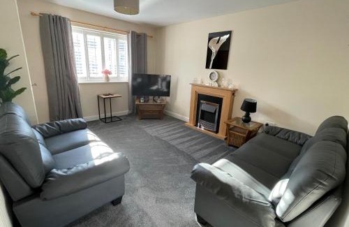 Pentraeth House | No1 Glan Nodwydd