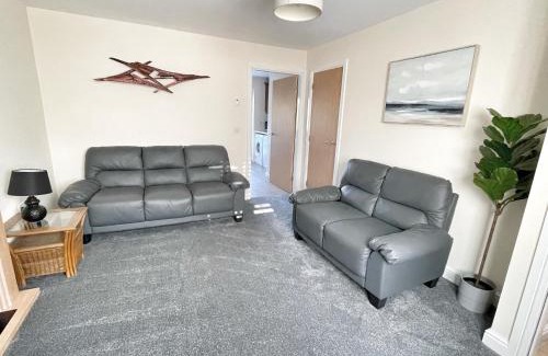 Pentraeth House | No1 Glan Nodwydd