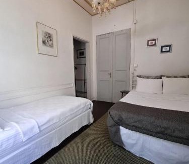 Adalar Hotel | No16 Ada