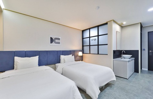 Sacheon Hotel | No25 Samchunpo