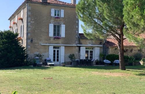 Tuzie House | NO5 Chambre D'hotes