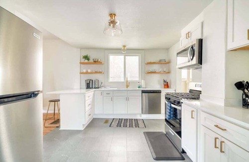 Uptown House | Nob Hill 2BR | Updated Historic Retreat