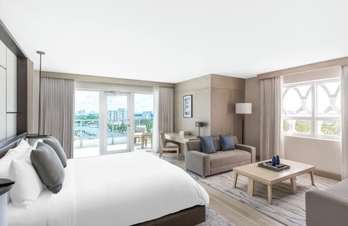Mid Beach Resort | Nobu Hotel Miami Beach