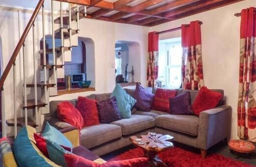 Beddgelert Cottage | NODDFA, family friendly, character holiday cottage in Beddgelert