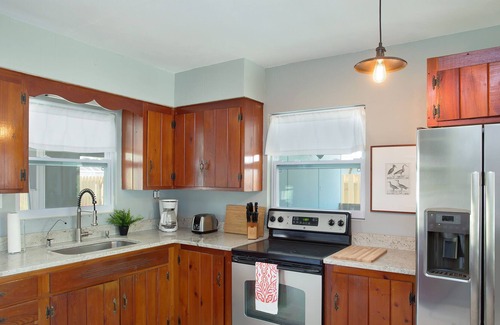 Laurel Cottage | Nokomis Beach Bungalow
