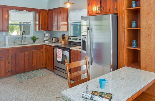 Laurel Cottage | Nokomis Beach Bungalow