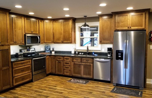 Bee Spring House | Nolin Lake House Near Mammoth Cave!