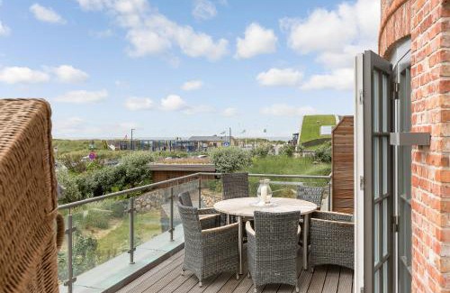 Wenningstedt-Braderup House | Noller s Hues