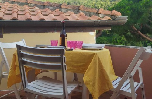 Comeglio Apartment | Nonna Maria, tra Mare e Ulivi