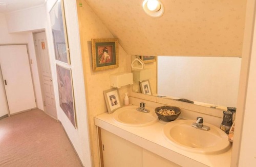 Nikko Hotel | Nonsmoking Twin room with bath and toilet W/Nikko Tochigi