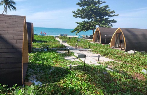 East Ham Tien Beach Ski Chalet | Nooi Homestay Living