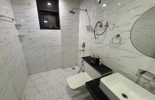 Taj Ganj Apartment | Noori
