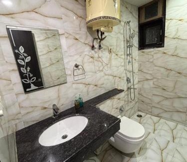 Taj Ganj Apartment | Noori