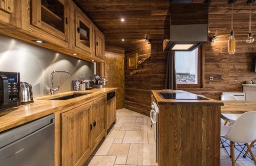 Lanslevillard Apartment | Norberts Place