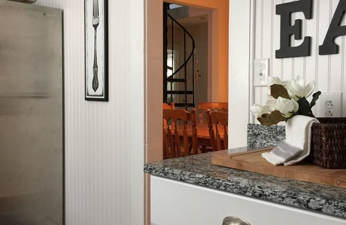 East Ocean View Cottage | Norfolk Beach Cottage Rental