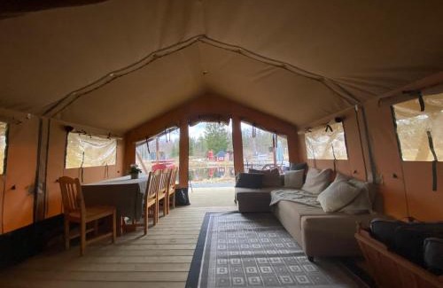 Sala Bed & Breakfast | Norrängens Alpacka - Det lilla boutiquehotellet med en fluffy twist !