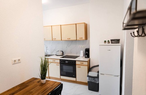 Goethestraße Apartment | North apartment 4 I 2 rooms with WLAN & Smart TV