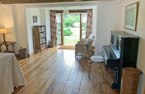 Holworth House | North Barn