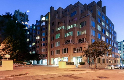 North Beach Condo | North Beach Condo - Walk to Ferry, Embarcadero St, Fisherman's Wharf, COIT