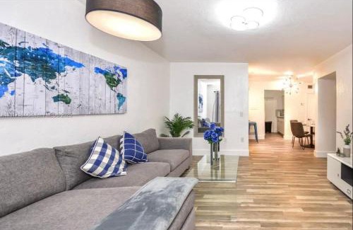 North Beach House | North Beach-Room with Private Entrance