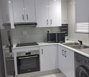 Durban Beachfront Apartment | North beach summer sands holiday apartment