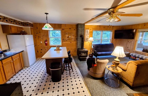 Ontonagon House | North Coast Adventurer's Secluded 1000 acre Oasis