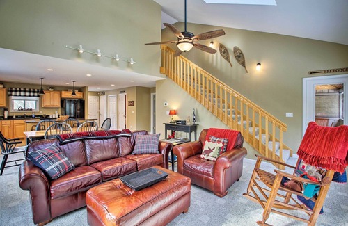 North Conway House | North Conway Retreat - 1 Mi to Cranmore Mountain!