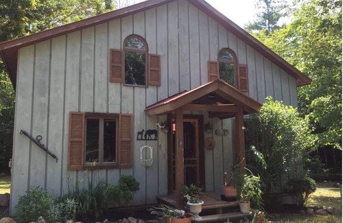 North Creek House | North Creek Home on 40 acres 5 minutes from Gore Mountain