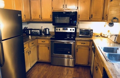 Sautee Nacoochee House | North Georgia's Best Kept Secret! Spacious Serene Cabin Near It All!