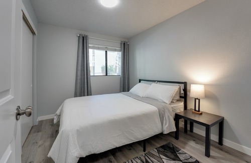 North Highlands Condo | North Highlands Condo ~ 11 Mi to Dtwn Sacramento!