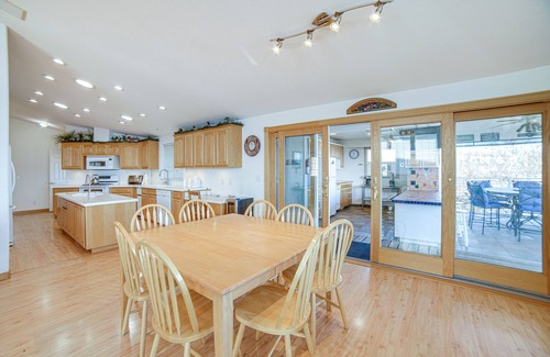 North Lakeport House | North Lakeport Home on Clear Lake: Boat + Unwind!
