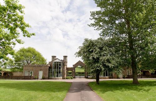 Pudleston House | North Lodge at Pudleston Court