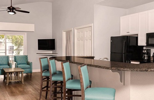 Ocean Drive Cottage | North Myrtle Beach Cottage 3br/2ba. Minutes from Beach Access