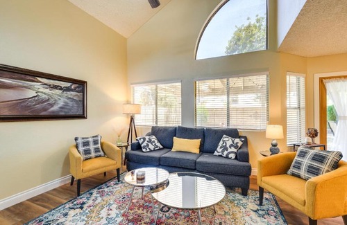 Paradise Valley Village House | North Phoenix Home! Great Location and Private Patio