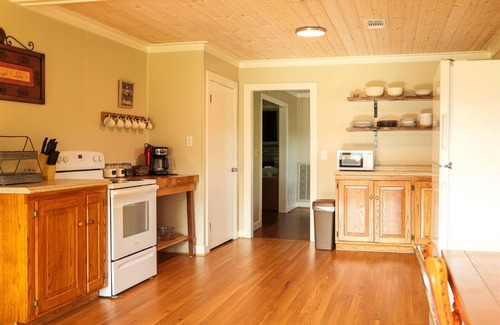 Scottsboro House | North Sauty Getaway a Fisherman's Dream