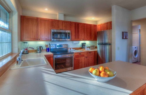 Eastsound Cottage | North Shore Retreat: Community Dock, Beach, Tennis, Pickleball Courts