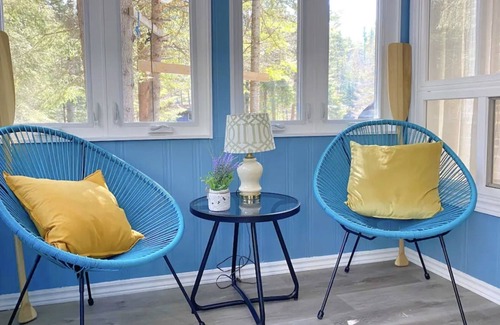 Huntsville Cottage | Northern Escape to Muskoka - Waterfront Cottage in the trees - Casa Riverside